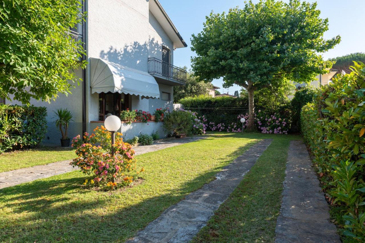 Apartment Holiday Versilia 卡麦奥雷 外观 照片