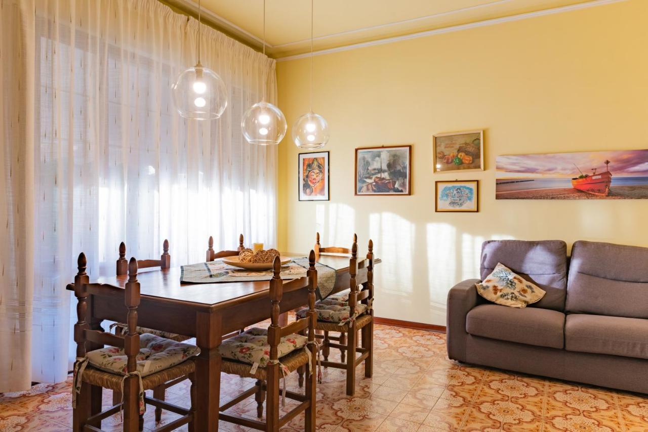 Apartment Holiday Versilia 卡麦奥雷 外观 照片