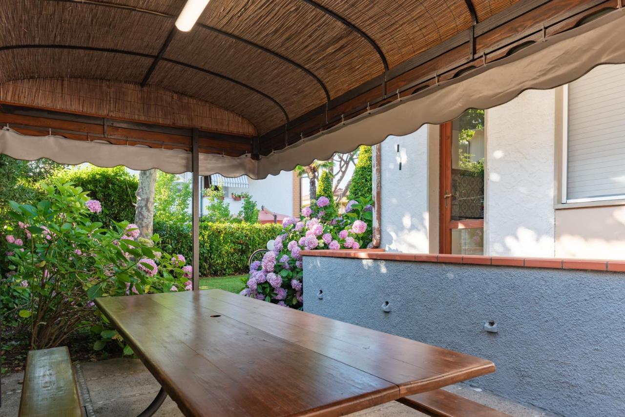 Apartment Holiday Versilia 卡麦奥雷 外观 照片